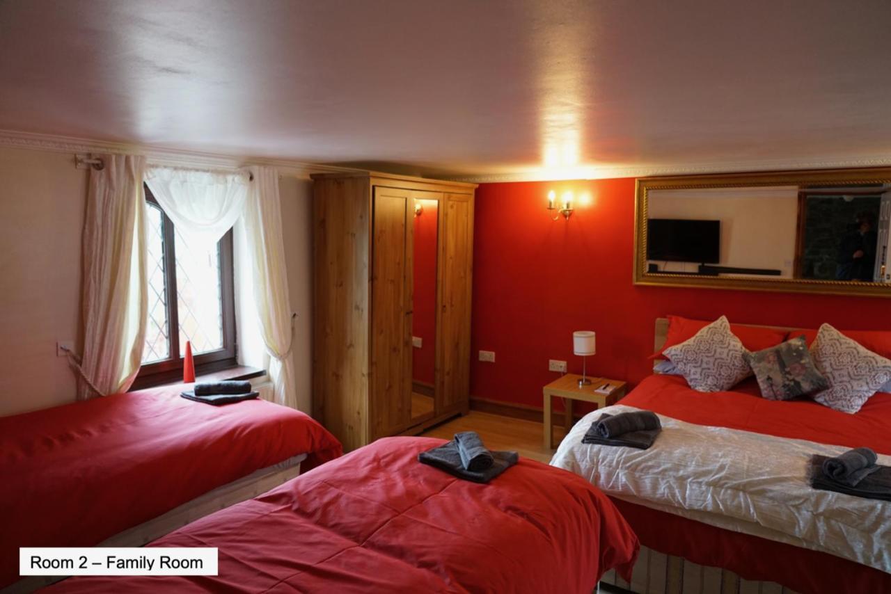 Pentre Riding Stables Hotell Abercraf Exteriör bild